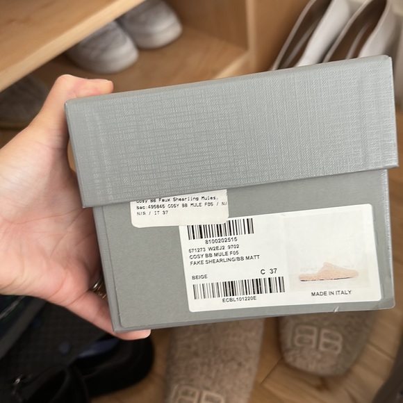 Balenciaga fur slides - Picture 4 of 4